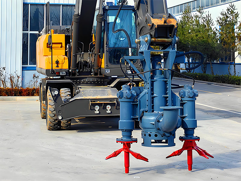 Pompe submersible pour boues avec excavatrice