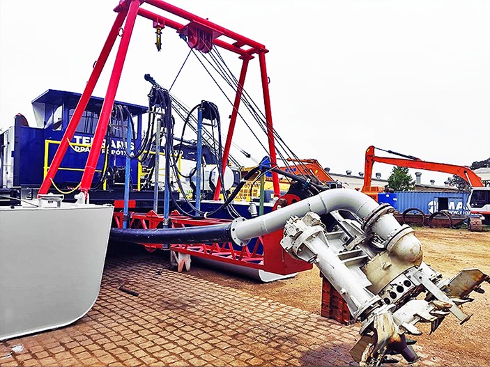 Plateforme de pompe hydraulique submersible pour boues